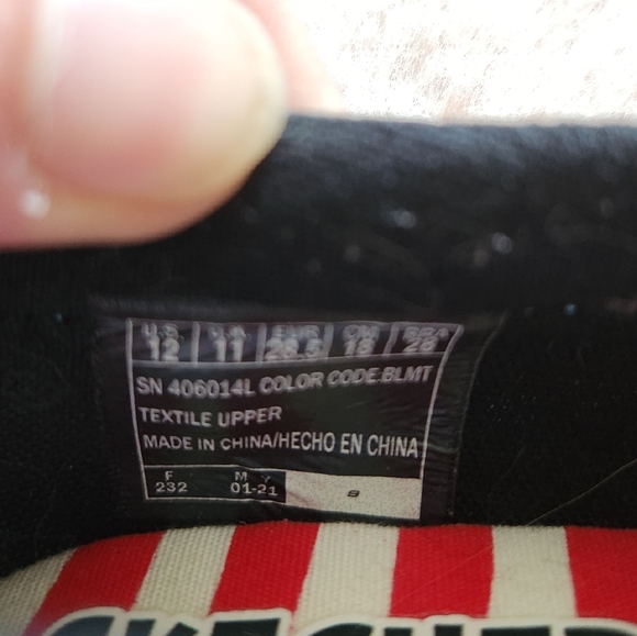 Kids Dr. Seuss slip ons - Picture 8 of 9